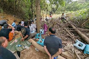 记者谈王秋明重回国足：膝盖内侧副韧带撕裂伤势挺让人担心